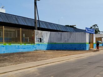 Seed não tem monitor para acompanhar criança autista no transporte escolar em Mucajaí, diz denúncia