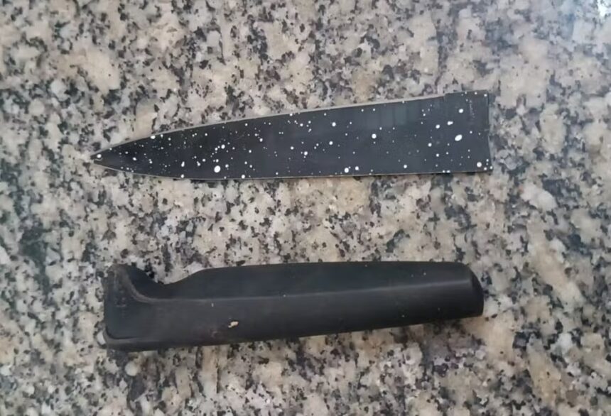 Jovem é atingida com golpe de faca na costela no São Bento