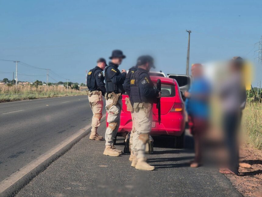 Carro é apreendido após suspeita de clonagem e registro por roubo e furto no Cantá