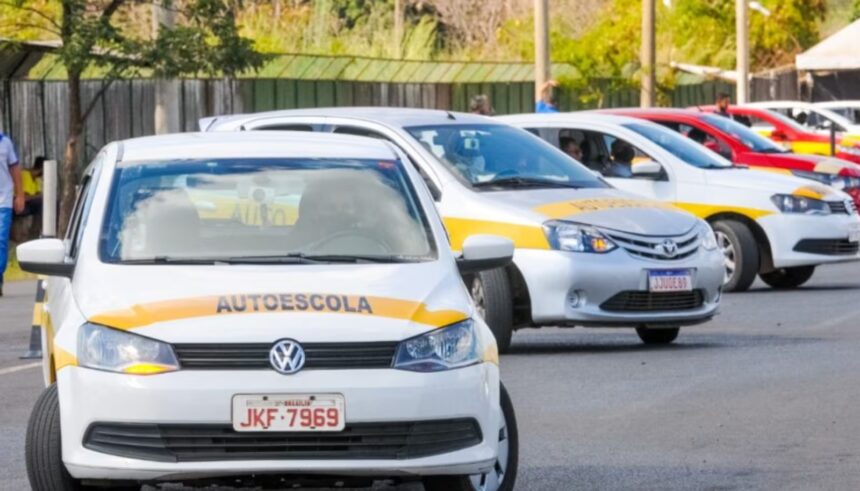 Aumenta o número de reprovados na prova prática de habilitação; Ministério dos Transportes apura motivo