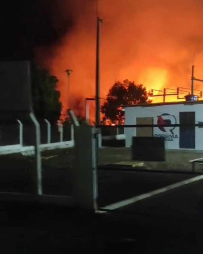 Incêndio chega próximo a sede da Roraima Energia em Caracaraí