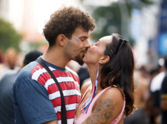 Relacionamentos superficiais no Carnaval e as consequências no psicológico das pessoas