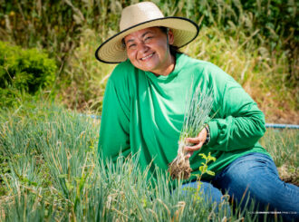 Mulheres que cultivam: a força feminina na agricultura familiar de Boa Vista