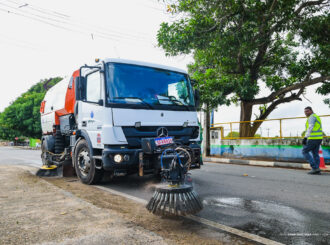 Patrulha da Chuva já removeu mais de 700 toneladas de resíduos e reforça ações com novos maquinários