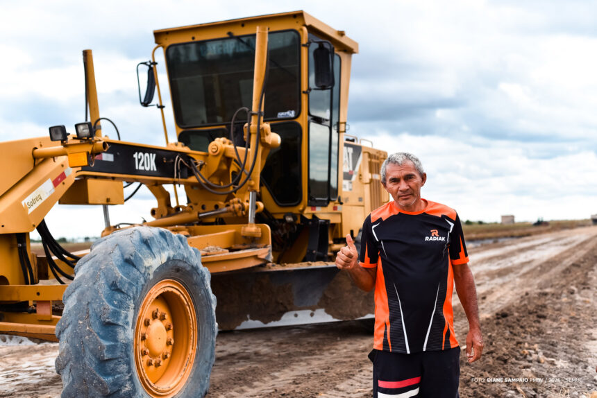 Prefeitura inicia recuperação da vicinal Bem-te-vi