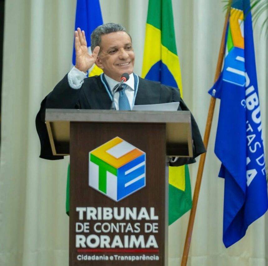 Ex-senador toma posse como conselheiro do  TCE-RR