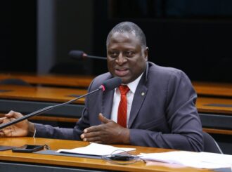 PL Roraima emite nota sobre deputado Hélio Negão e cita respeito às lideranças locais