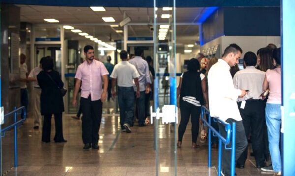 Feriados: bancos não abrem na Sexta-feira da Paixão e Tiradentes
