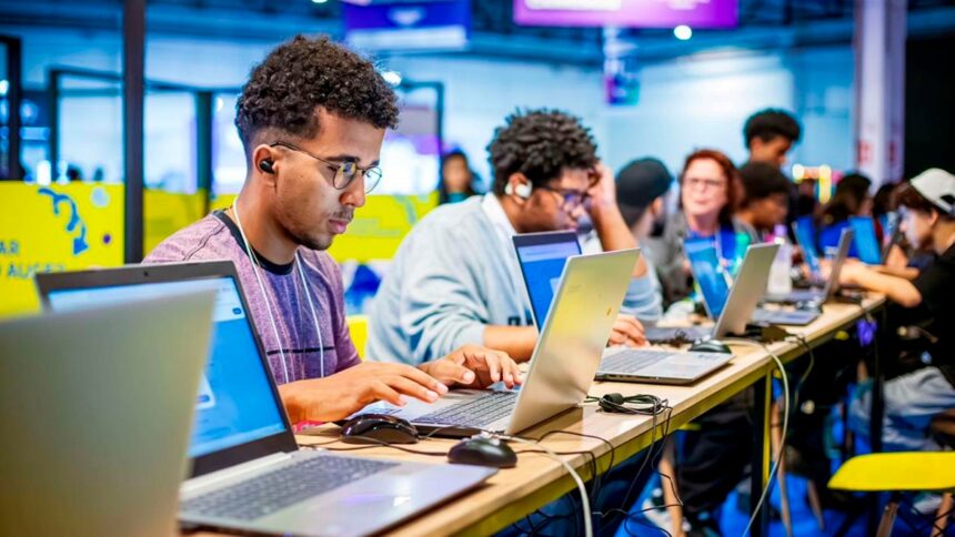 Programa oferta mais de 30 vagas de estágio e aprendizagem para jovens em Roraima