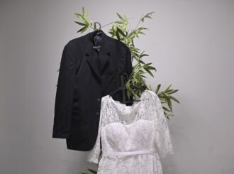 “Vestindo Sonhos”: campanha arrecada vestidos e ternos para noivos de casamentos coletivos da Defensoria Pública de RR