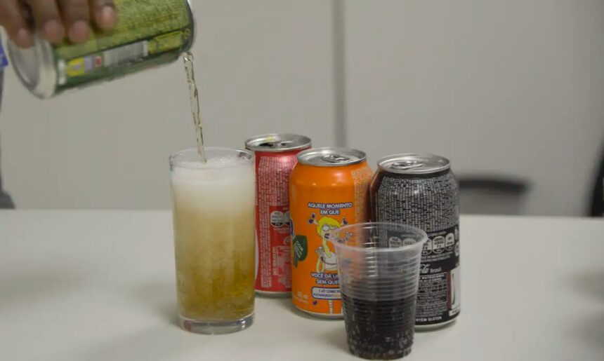 Fatores sociais empurram famílias para alimentos ultraprocessados, diz pesquisa