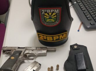 Autônomo é preso por ameaçar ex-companheira com arma de fogo no São Bento