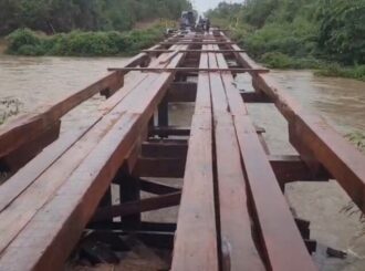 Amajari: passagem na ponte sobre igarapé Tucumã é mantida e obra segue em fase de conclusão