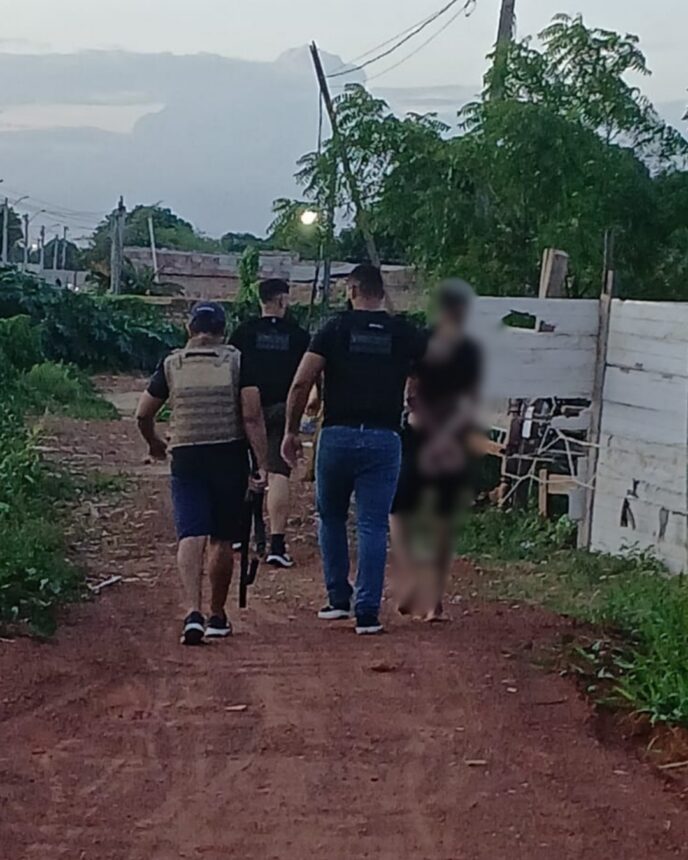 Polícia identifica e prende homem suspeito de matar motociclista a tiros em via pública