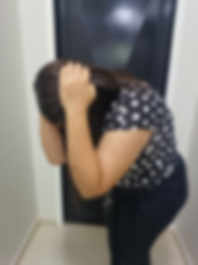 Filha agride mãe com soco no rosto durante discussão em Boa Vista