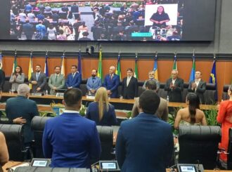 Soldado Sampaio toma posse como governador interino