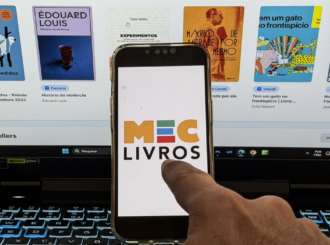 Plataforma gratuita de empréstimo digital de livros tem mais de 24 mil obras