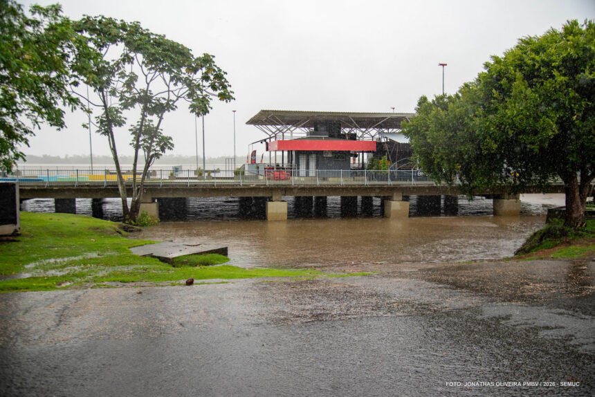 Chuva intensa em Boa Vista registra volume de 75mm nas últimas 24h