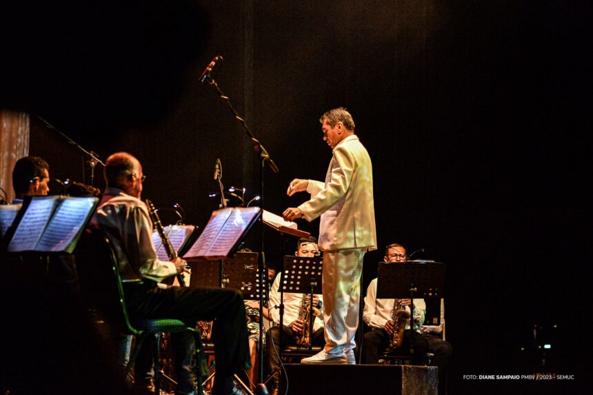 Em homenagem ao Dia das Mãe, Teatro Municipal recebe hoje espetáculo que revive sucessos da era Chacrinha