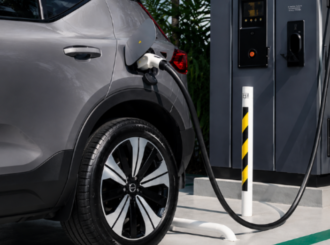 Inmetro estuda novas regras para baterias e recarga de veículos elétricos no Brasil
