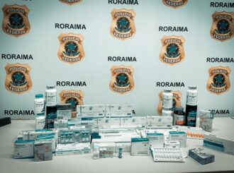 PF prende dois passageiros no Aeroporto de Boa Vista com anabolizantes e medicamentos para emagrecer irregulares