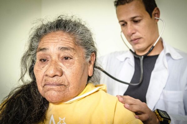 Senado: Projeto de Lei incentiva atuação de geriatras na atenção primária do SUS