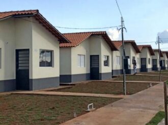 Iracema contrata empresa por R$ 3 milhões para construir casas populares