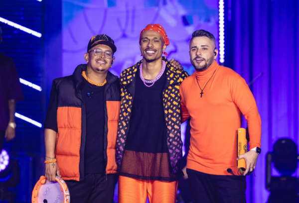 Doações de alimentos não perecíveis garantem ingressos para show do grupo de pagode Kamisa 10 em Boa Vista