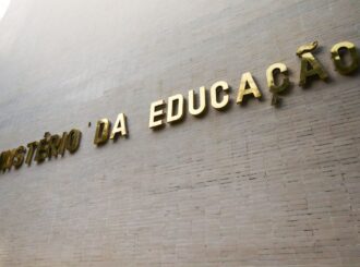 Plataforma MEC Idiomas alcança 212 mil usuários no país