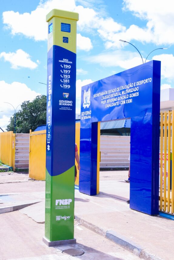 Escolas estaduais de Boa Vista recebem totens inteligentes e botão de emergência para reforçar segurança de alunos e professores