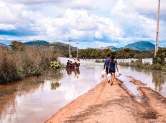 Alto Alegre e São Luiz do Anauá decretam emergência após rios transbordarem