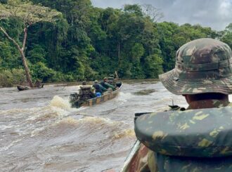 Operação Curaretinga II destrói estrutura de garimpo ilegal e leva ajuda humanitária a comunidades indígenas de Roraima