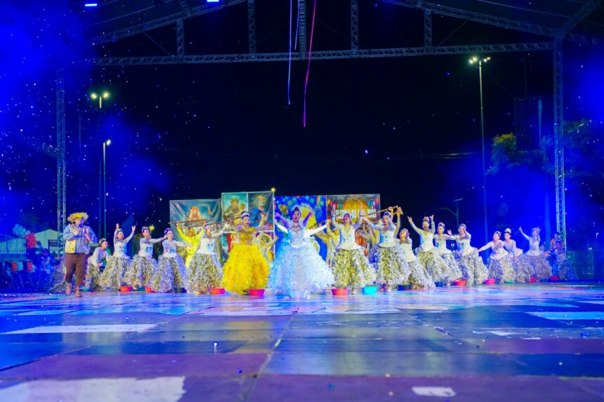 Concurso de Quadrilhas atrai milhares de pessoas e anima a segunda noite de São João no Parque Anauá