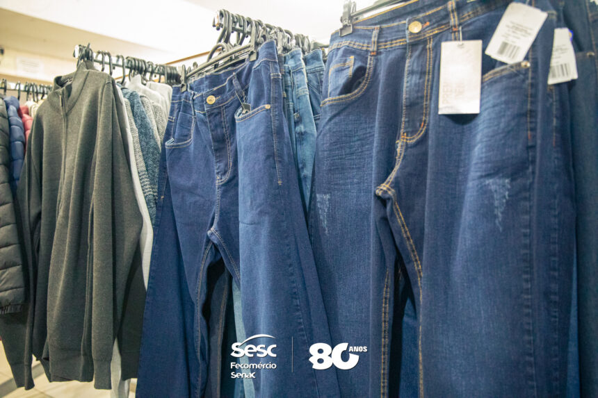 Sesc lança campanha de arrecadação de jeans para transformar peças usadas em oportunidades de renda em RR