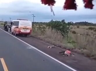 Idoso em bicicleta morre atropelado por ônibus escolar na BR-174, em Boa Vista