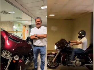 Hiran chega ao Senado Federal em moto de luxo