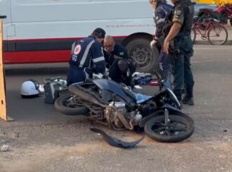 Motociclista morre após colisão com carro na avenida Ataíde Teive