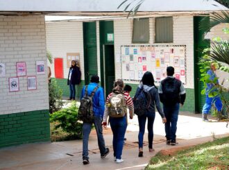 Projeto no Senado prevê pausas para descanso nas escolas e espaços de acolhimento para alunos neurodivergentes
