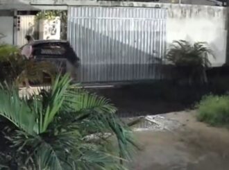 Policial militar é presa após atirar em mulher do ex-companheiro no bairro Cauamé