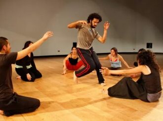Programa oferta aulas gratuitas de teatro em Roraima