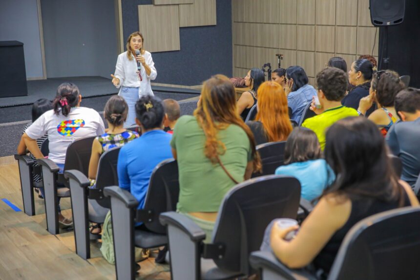 Superintendente garante continuidade e melhorias no Teamarr em reunião com pais de atendidos