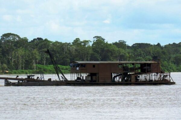 MPF recomenda à Marinha rigor na fiscalização de embarcações para combater o garimpo ilegal na Amazônia