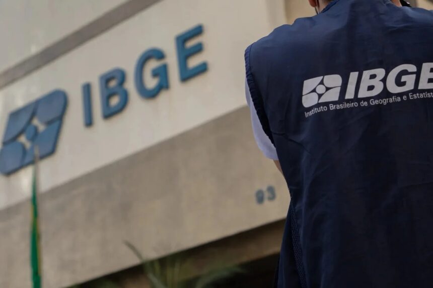 Concurso do IBGE: inscrições para 1,4 mil vagas terminam hoje