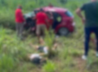 Grave acidente entre dois carros deixa dois mortos e sete feridos na RR-205, em Alto Alegre
