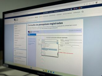 TRE-RR multa usuária em R$ 53 mil por divulgar pesquisa eleitoral sem registro nas redes sociais