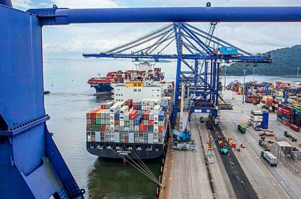 Brasil sanciona lei que libera até R$ 28,5 bilhões em crédito para empresas exportadoras afetadas por tarifas internacionais