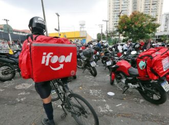 Anvisa libera venda de medicamentos por plataformas como o iFood